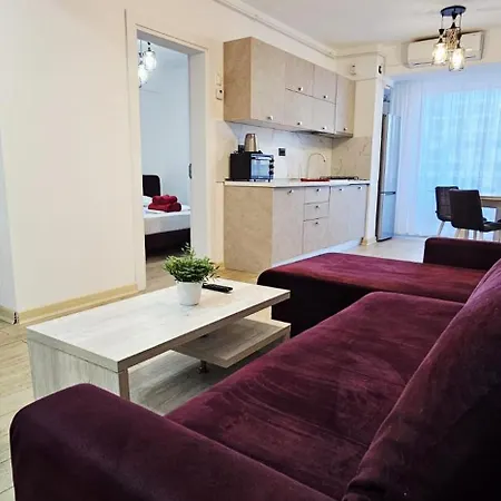 Infinity Premium - Pool & Private Parking Daire Navodari
