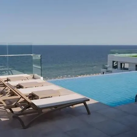 Infinity Premium - Pool & Private Parking Navodari