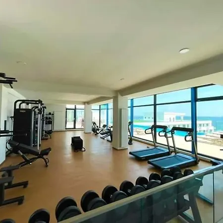 Infinity Premium - Pool & Private Parking Appartamento Năvodari
