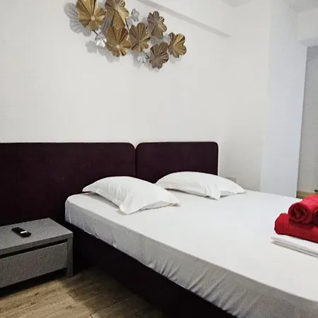 Infinity Premium - Pool & Private Parking Appartamento